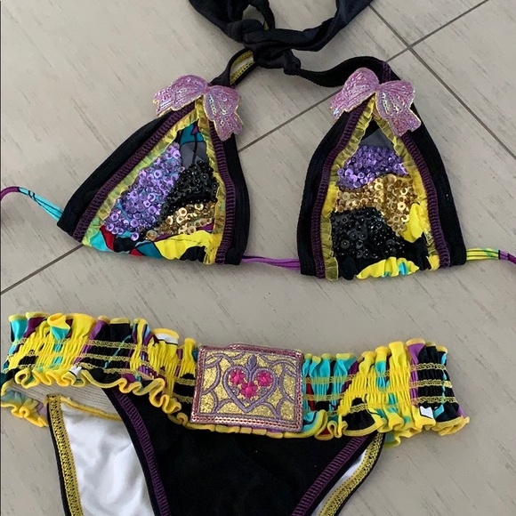 Cute Brazilian Bikini, size Small - Picture 2 of 3